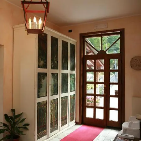 La Valletta Relais Отель Бергамо