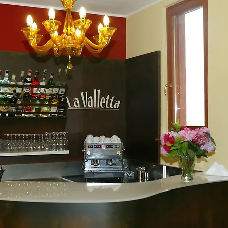 瓦莱塔勒莱斯酒店 酒店 贝尔加莫