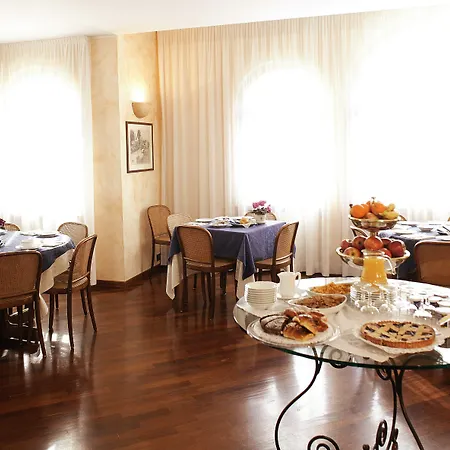 La Valletta Relais Hotel 3*