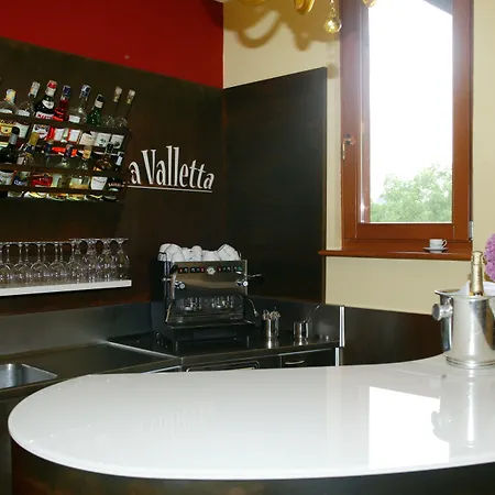 Отель La Valletta Relais 3*
