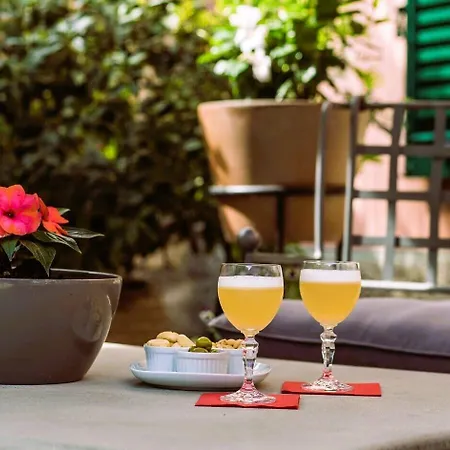 Отель La Valletta Relais Бергамо