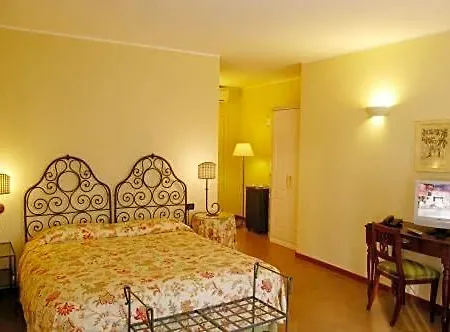 La Valletta Relais 3* Бергамо