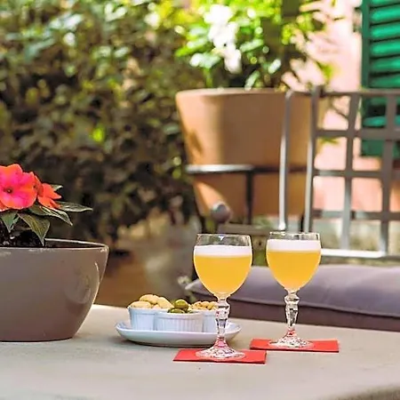 Отель La Valletta Relais Бергамо