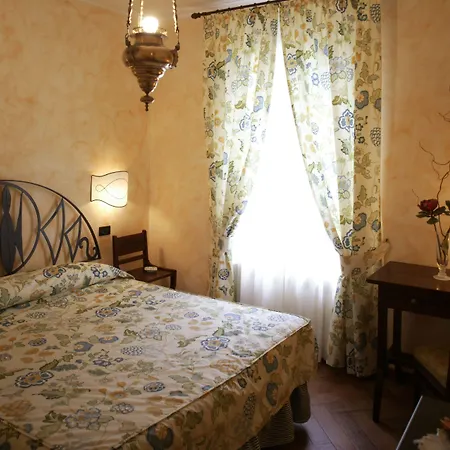 Готель La Valletta Relais 3*